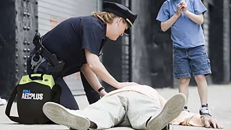 ECG de infarto para la policía